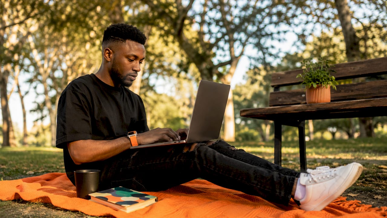 Influencer creating content for South African audience