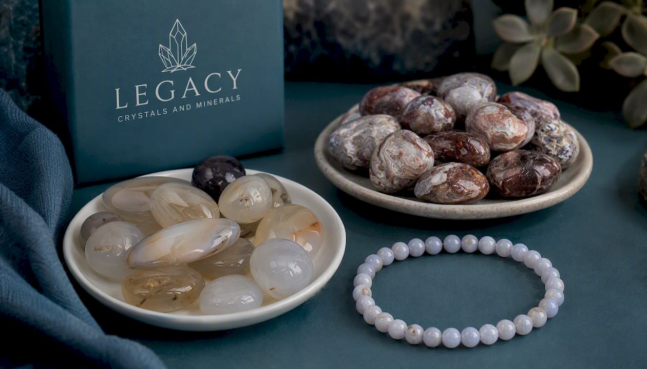 Agate Tumbled Stone — A Grade