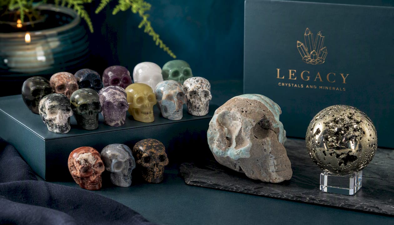 Crystal Skull Collection – 500g Hand-Carved Skulls (10 Mineral Variants)