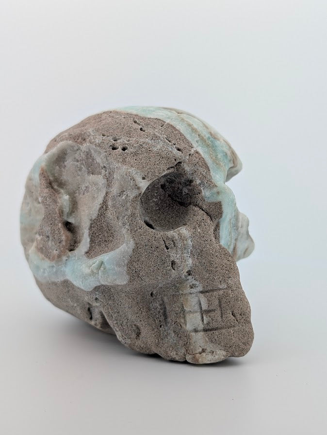 Crystal Skull Collection – 500g Hand-Carved Skulls (10 Mineral Variants)