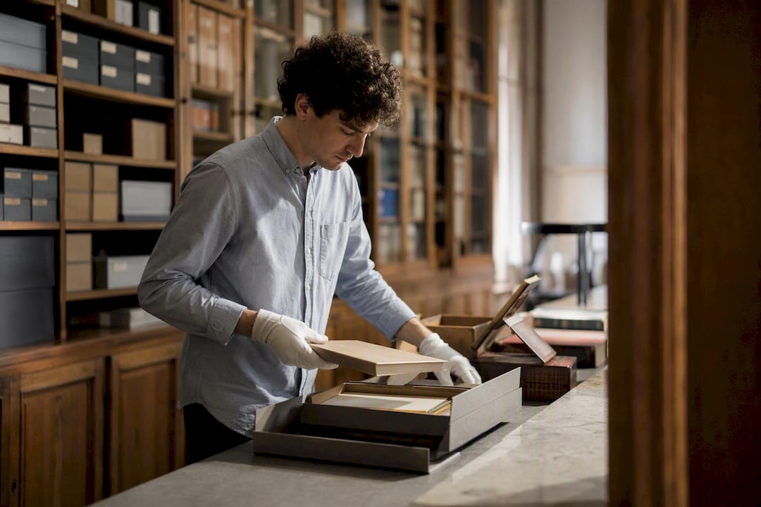 Diplomato al termine di uno stage in archivio