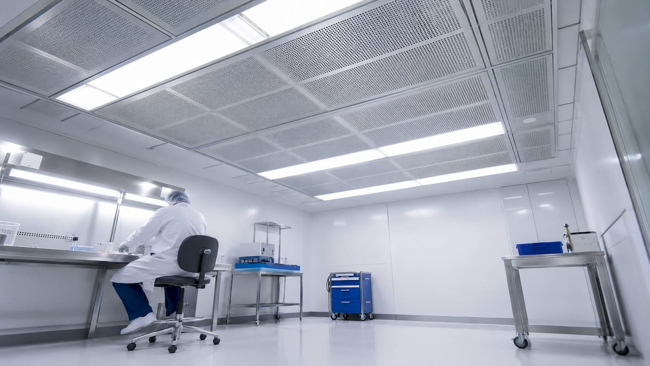 Cleanroom ceiling with HEPA filters