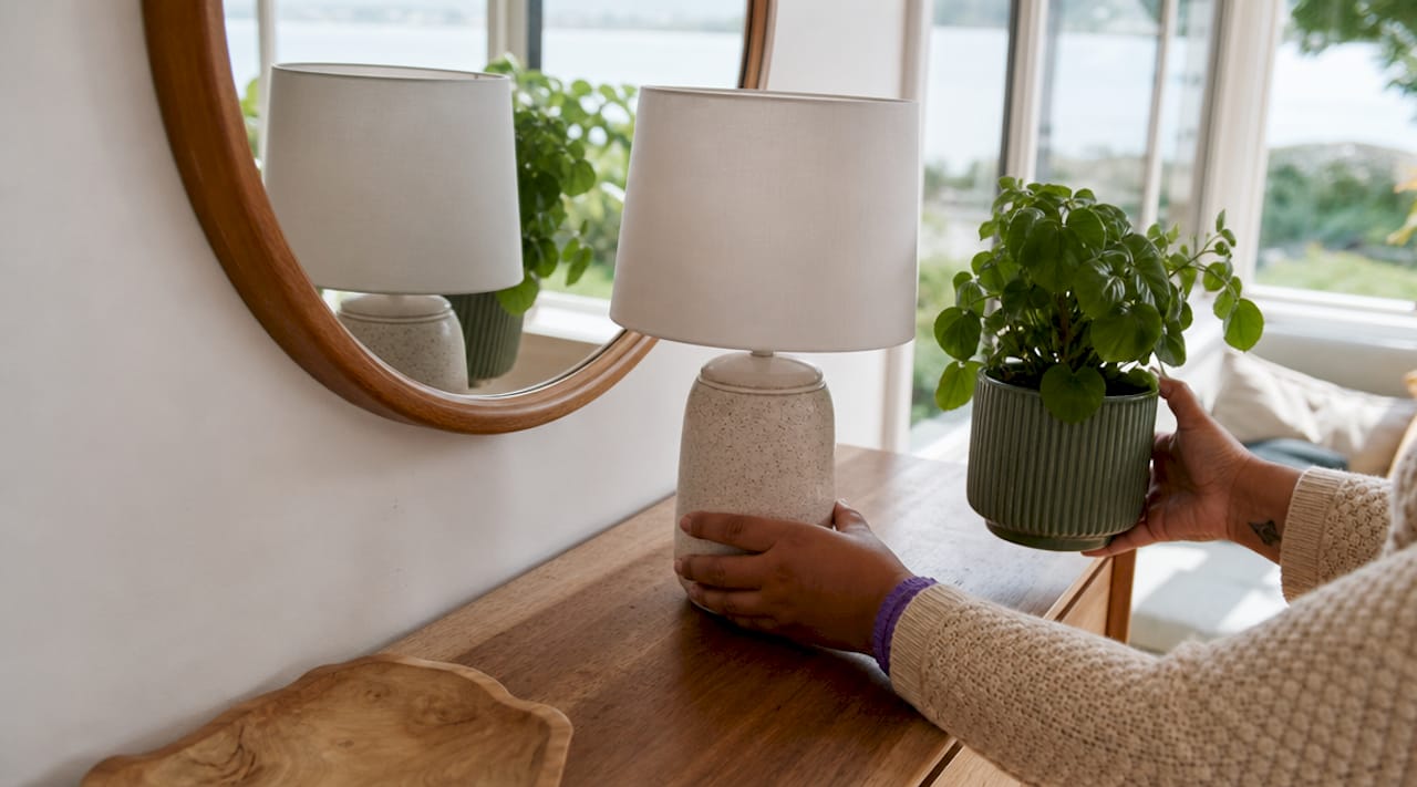 Hands comparing chattel and fixture items