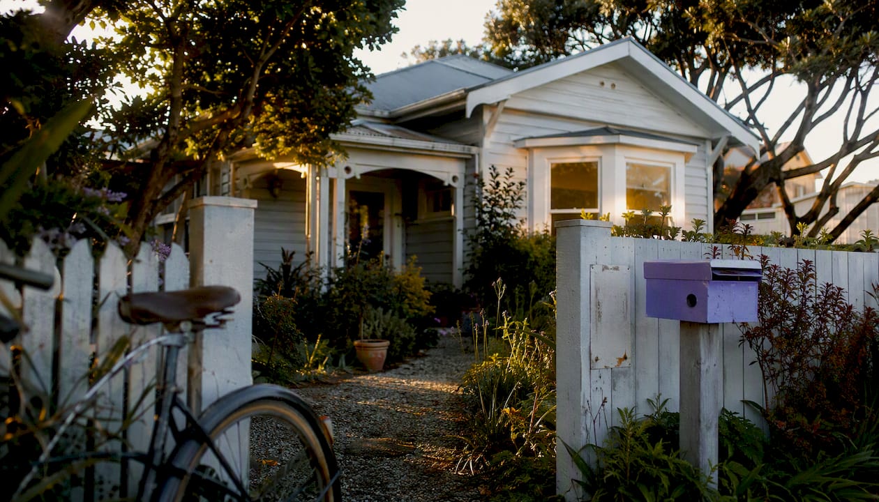 Cash home sales in NZ: pros, cons and what to expect