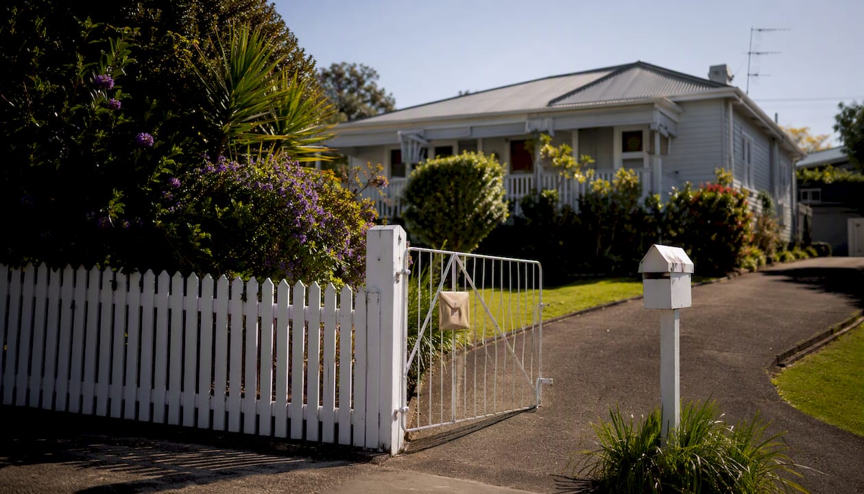 How to sell your house by owner to a cash investor in NZ