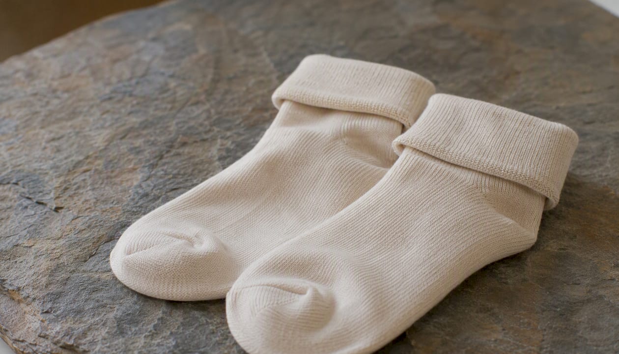 Seam-free bamboo diabetic socks close-up