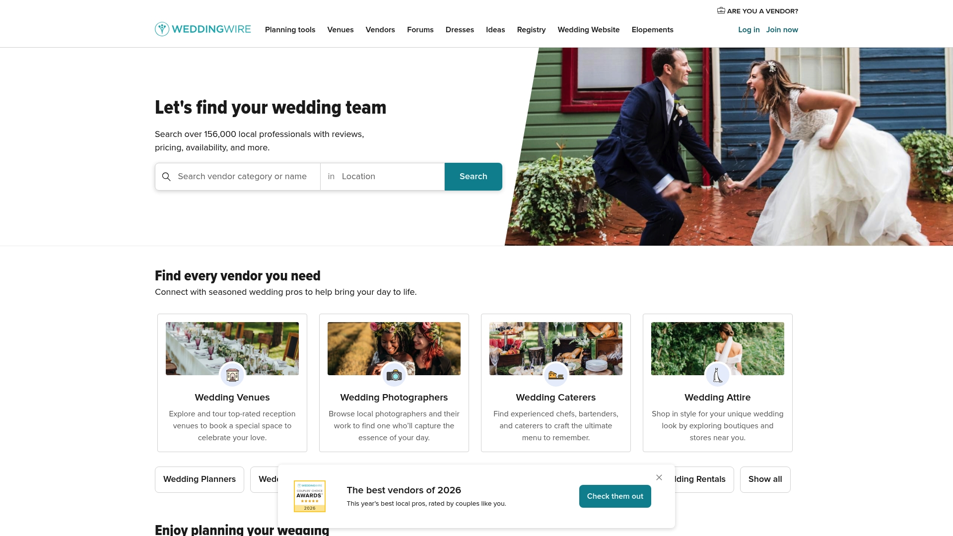 https://weddingwire.com