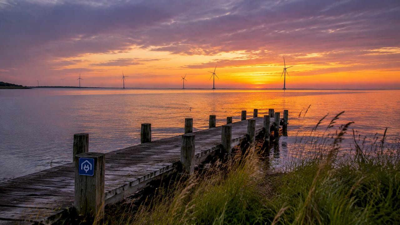 Onshore wind turbines in UK countryside