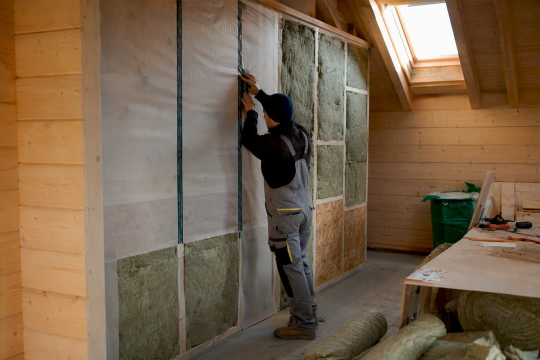 Winter use garden room: is it warm enough for year-round comfort?