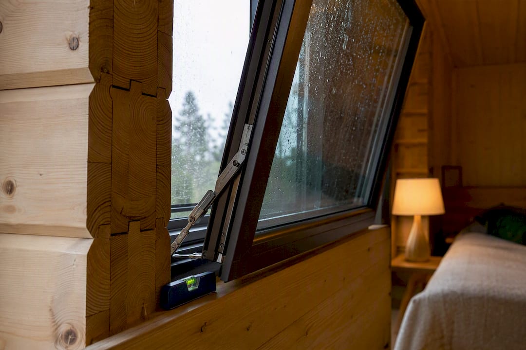 Factory Fit Tilt and Turn Cabin Windows Matched to Wall Thickness