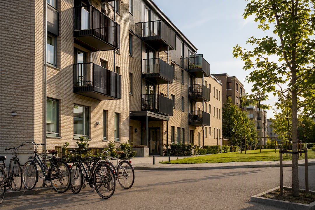 Fasad på bostadsrättsföreningens byggnad