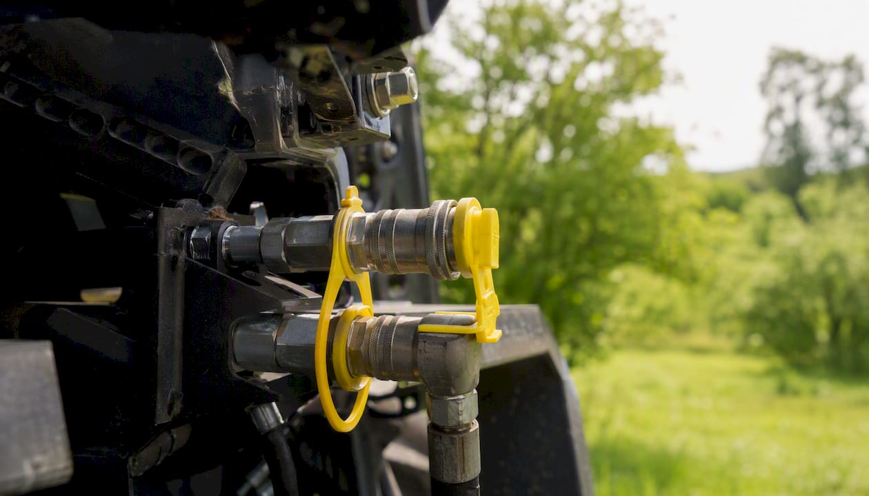 Hydraulická rychlospojka s bezpečnostní pojistkou pro zemědělské stroje