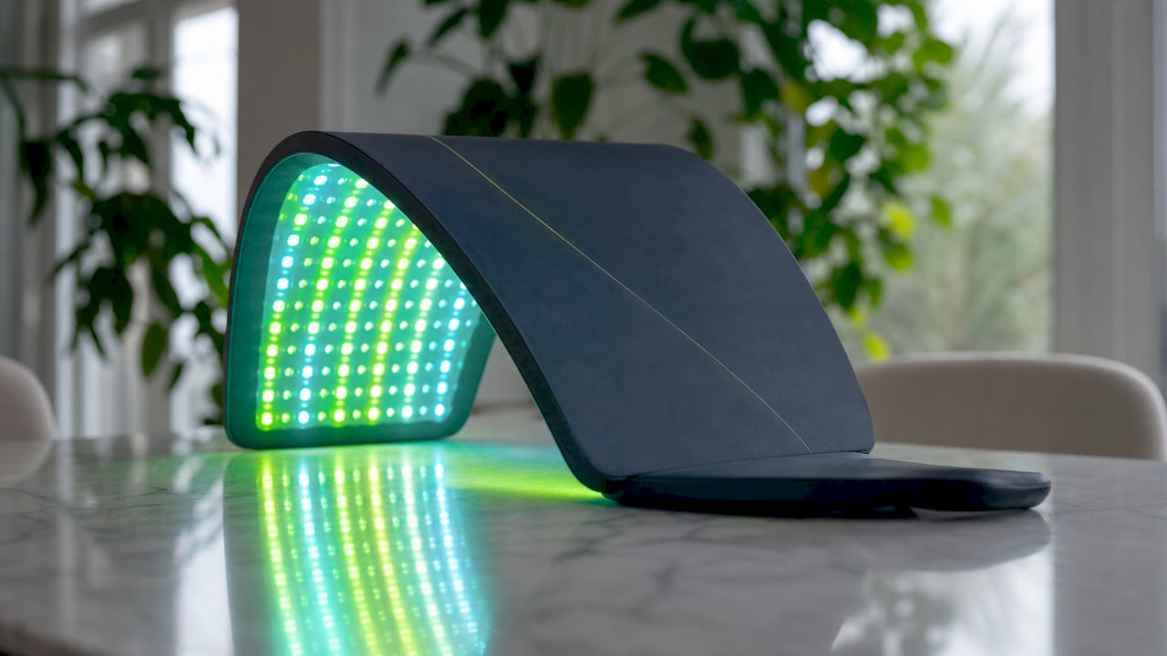 Dettaglio ravvicinato del dispositivo Celluma per la fototerapia a LED