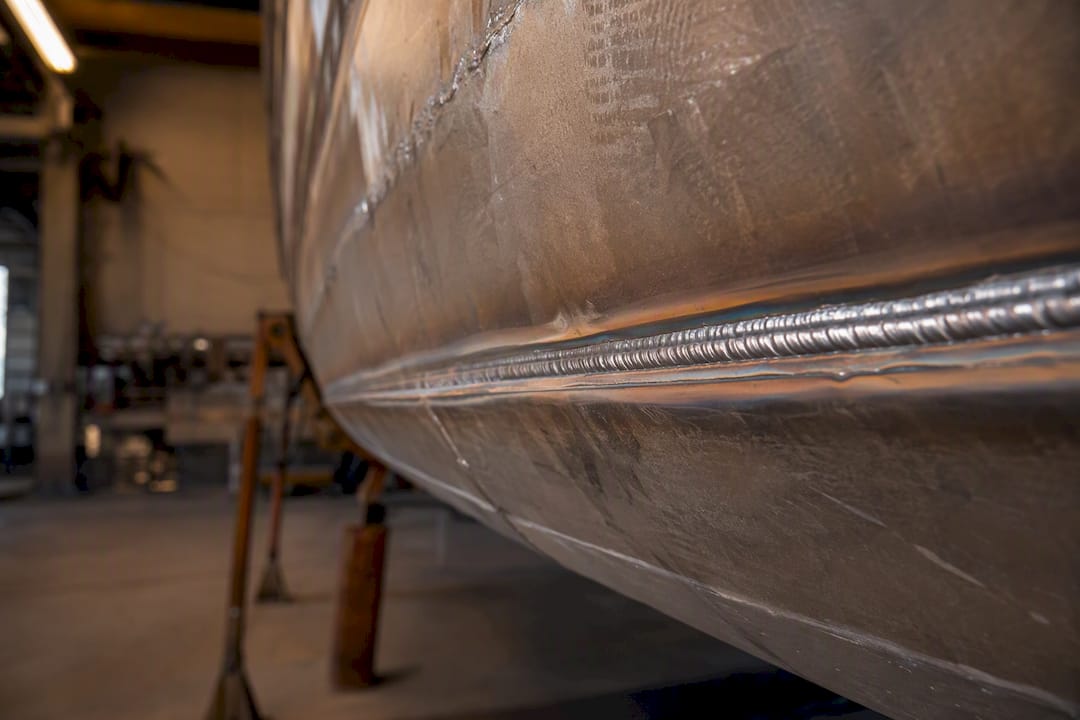 Steel hull weld seam detail