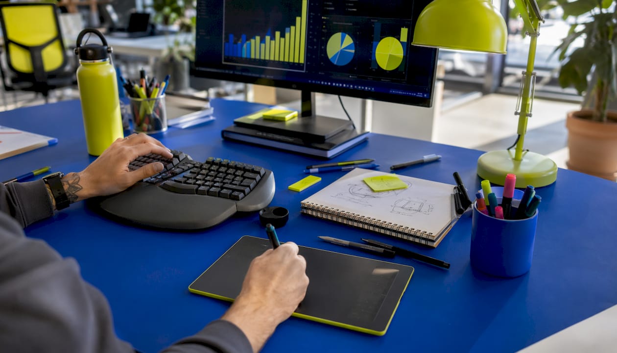 The role of colour psychology: emotions, behaviour, and brand 3 Office workspace with warm colour tones