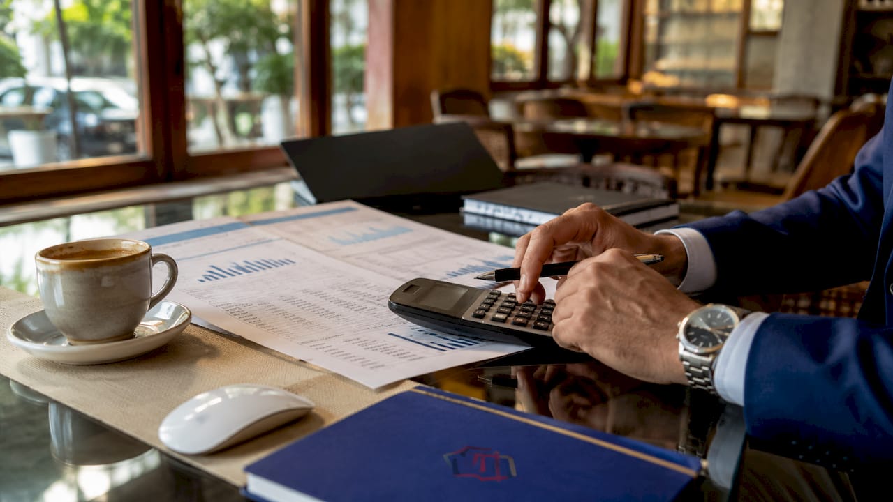 Overhead of CFO using calculator with documents