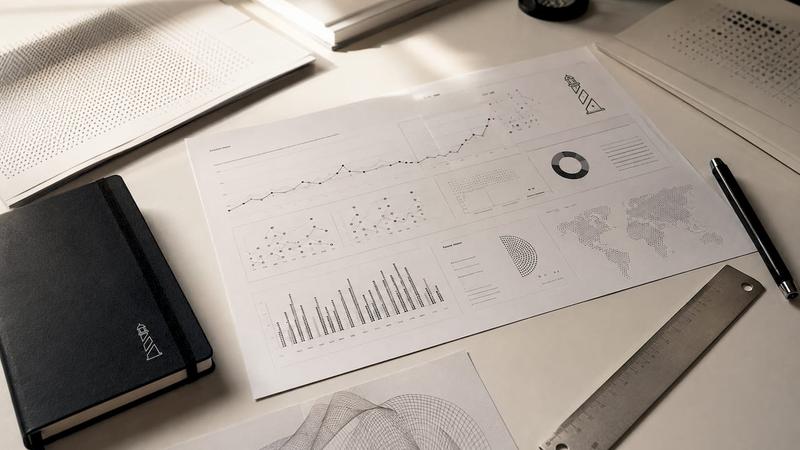 Tableau de suivi SEO simplifié et documents de référence