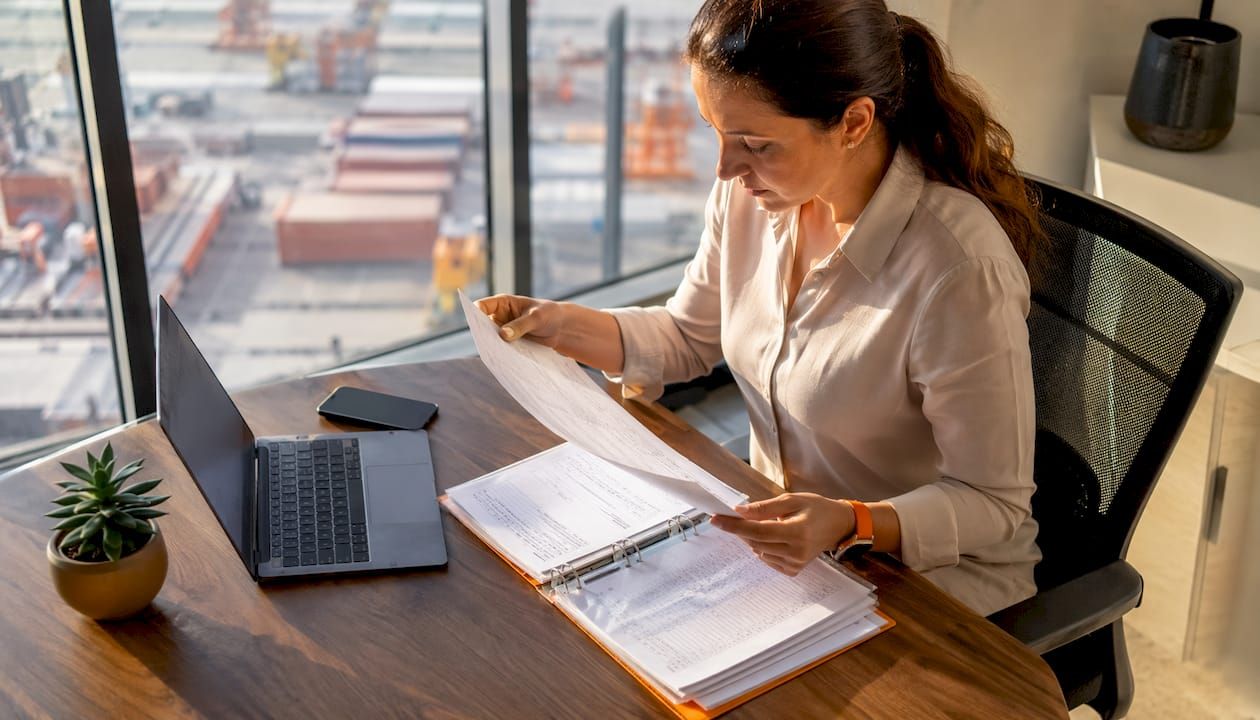 Who Pays Duties in DDP vs DAP Shipping: 2026 Guide