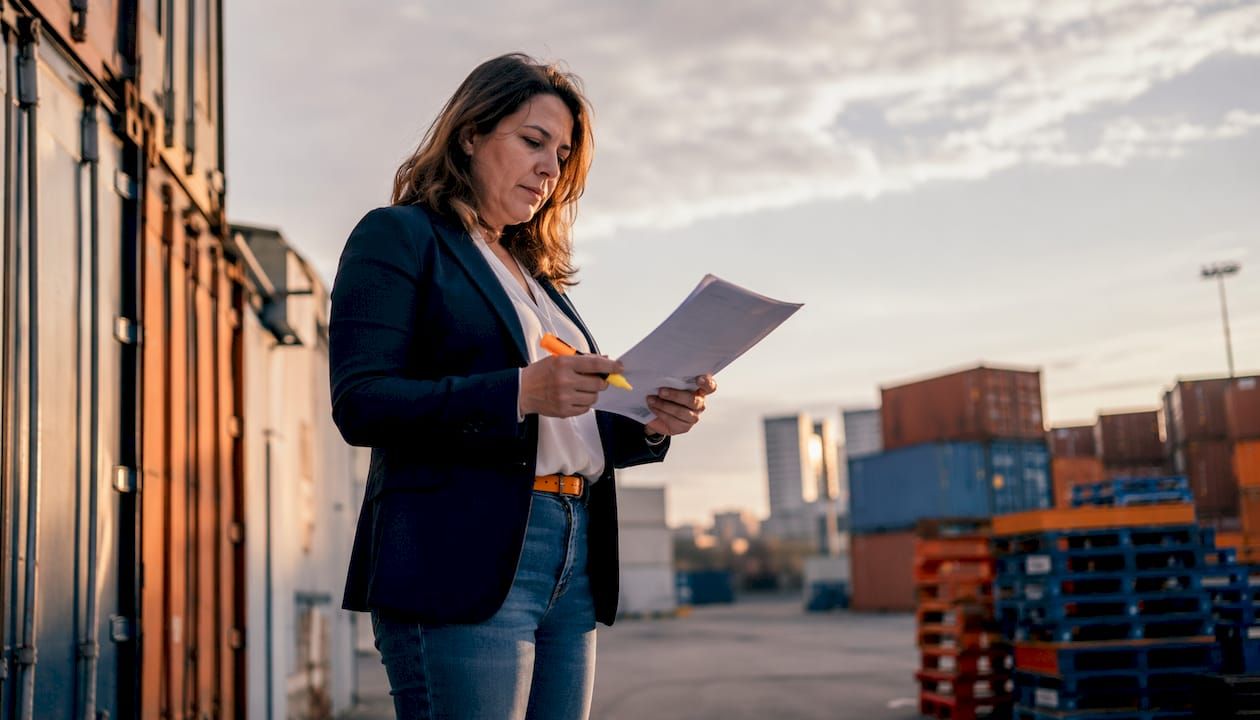 Types of Cargo Tracking Technologies for Logistics Teams