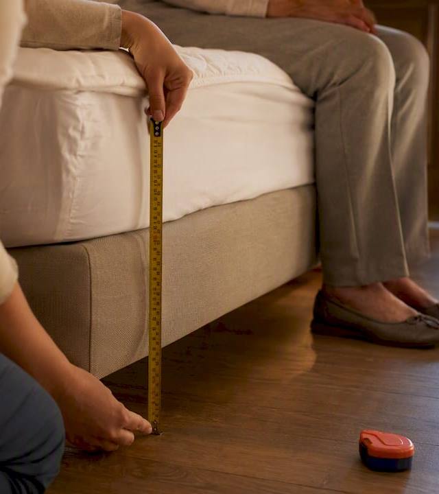 20–24 Inch Bed Height for Seniors and Caregivers: Measure Safely